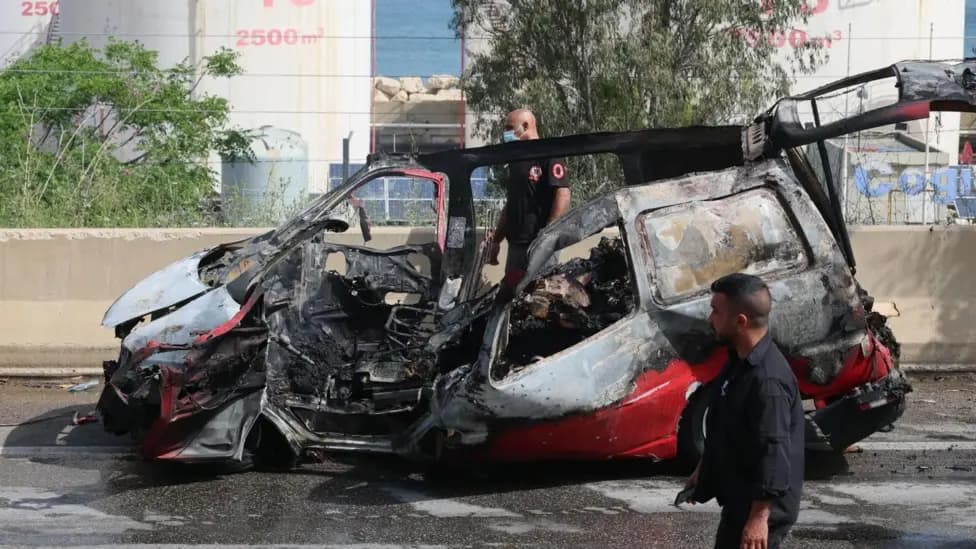 Israeli Strikes Kill 12 Lebanese Civilians in Southern Lebanon Car Attacks