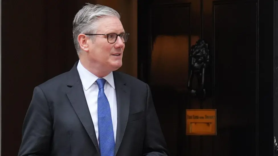 Downing Street Confirms Prime Minister Starmer Uses Disappearing Messages, Mandelson Communications Lost