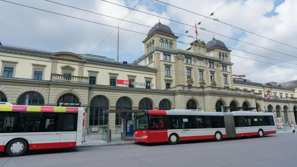 Swiss Police Arrest 31-Year-Old After Three Stabbings at Winterthur Station