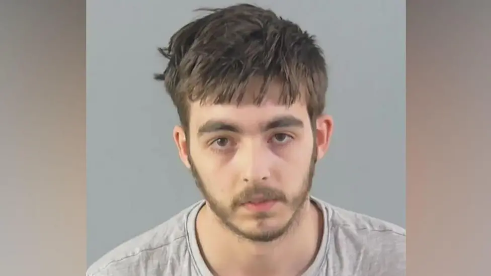 Man Jailed for Grooming Teenager Met on Roblox