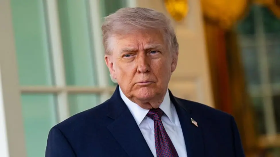 Trump Insists US Maintains Iran Port Blockade Until Deal Reached Amidst Ceasefire Uncertainty