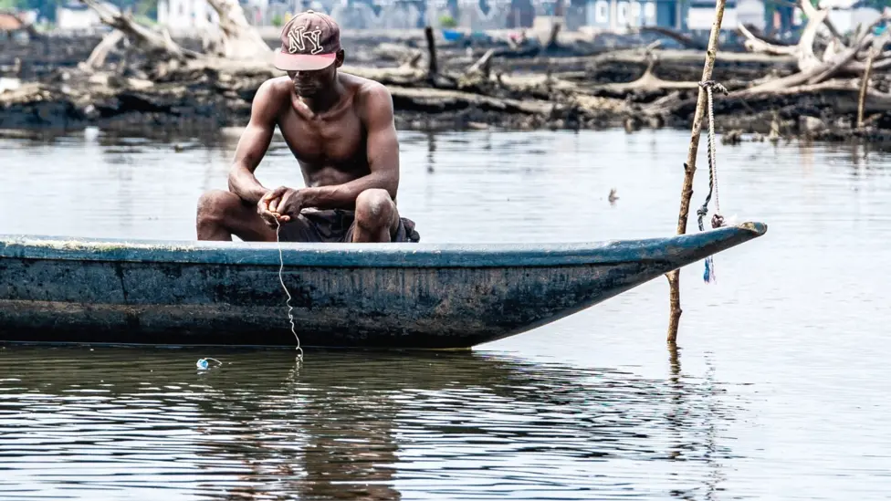 Shell Operated Polluting Nigerian Pipeline for Years, Internal Documents Reveal