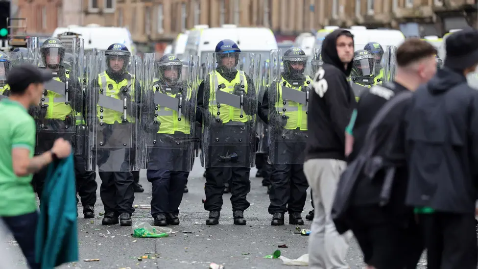 Glasgow Police Officers Suffer Facial, Body Injuries as Celtic Title Celebrations Turn Violent