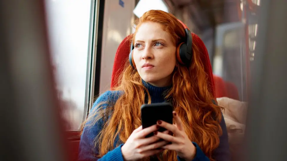 UK Train Passengers Endure Unreliable Mobile Signal, Ofcom Report Reveals