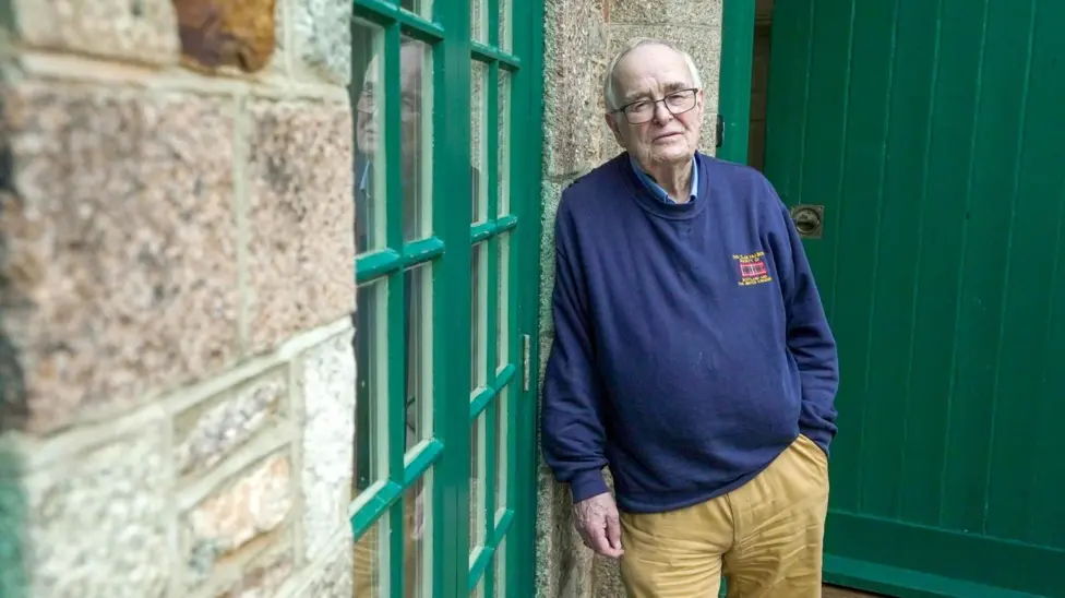 Devon Pensioner Trapped by Soaring Retirement Flat Service Charges, Faces £20,000 Annual Bill
