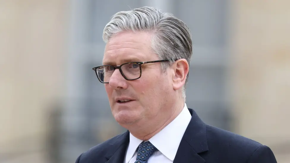 Sir Keir Starmer Asserts Majority Labour MP Support Amid Lord Mandelson Vetting Controversy
