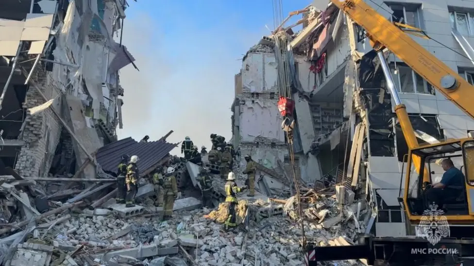 Putin Vows Retaliation After Kyiv Drone Strike Hits Starobilsk Student Dormitory