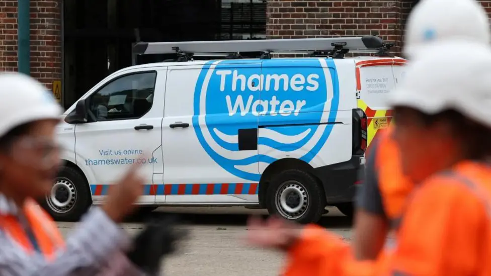 Investor Urges Thames Water Administration Amid Rescue Deal Debate