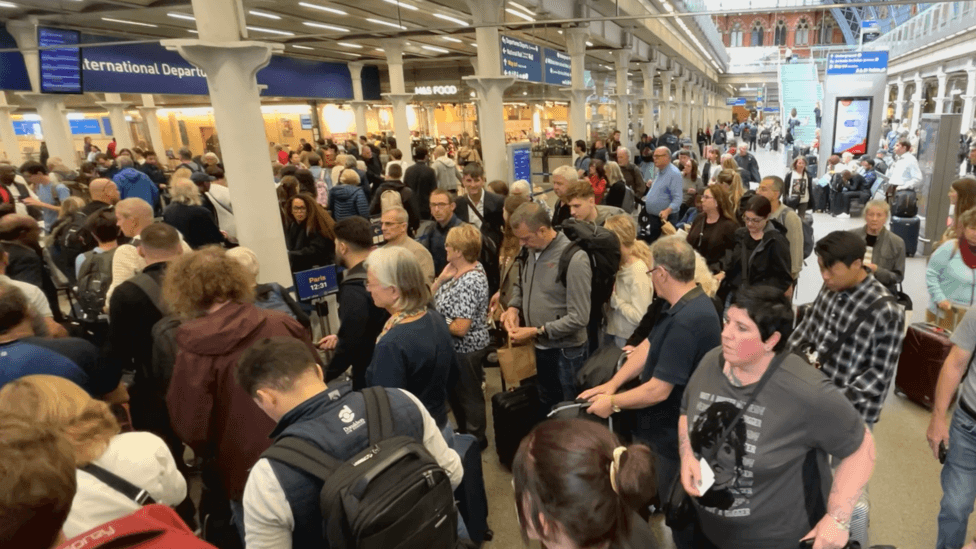 EU Digital Border System Fully Operational, Potential for Travel Delays