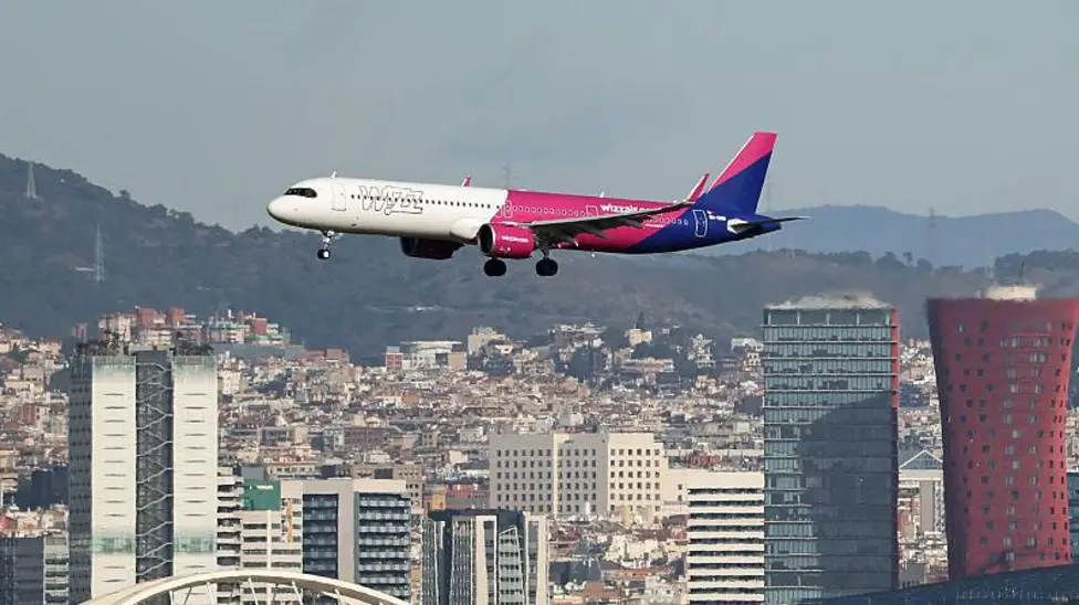 Wizz Air CEO Váradi Predicts European Flight Price Drop Despite Middle East Conflict