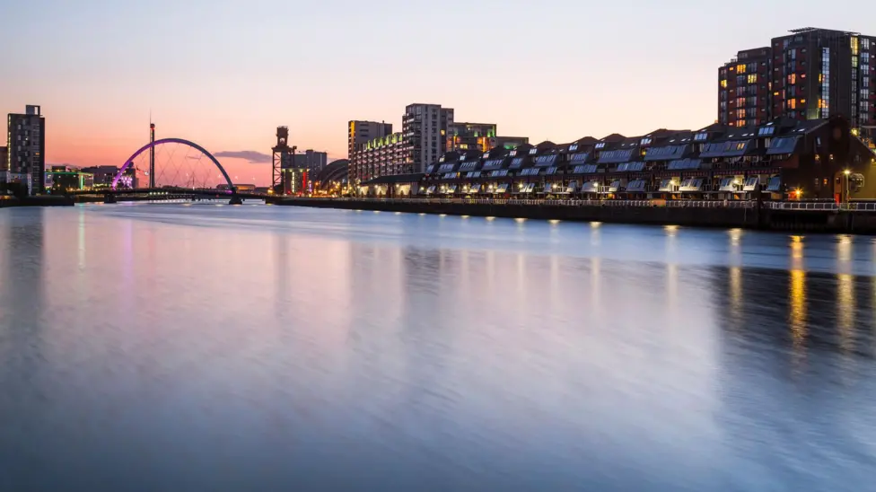Glasgow Council Explores Clyde Pontoons Revival, River Bus Service in Custom House Quay Project